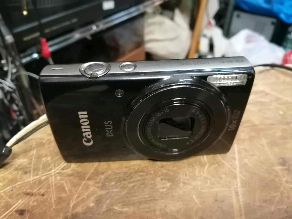 CANON IXUS 190, Digital-Kamera mit Zubehör!!!