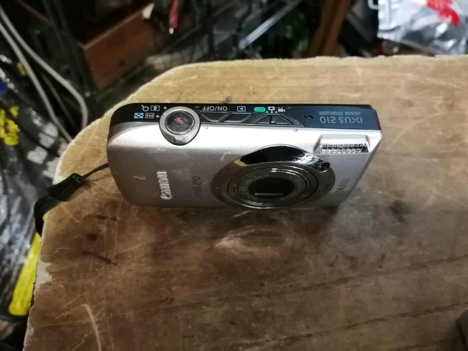 CANON IXUS 210, Digital-Kamera mit Zubehör!! guter Zustand!!