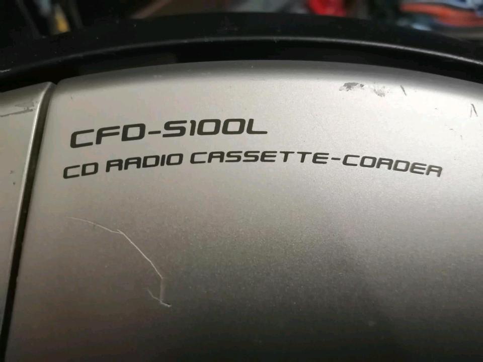SONY CFD-S100L, CD Radio Cassette-Corder, guter Zustand!!