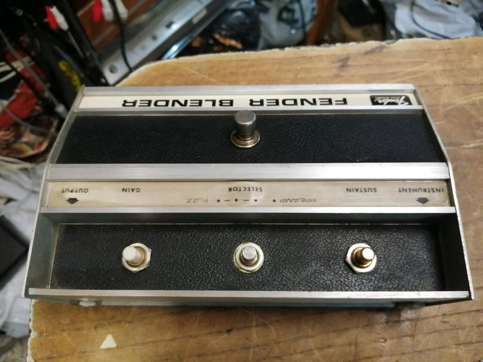 FENDER BLENDER 3 Knopf' 76, Effekt-Gerät OHNE Adapter!!!