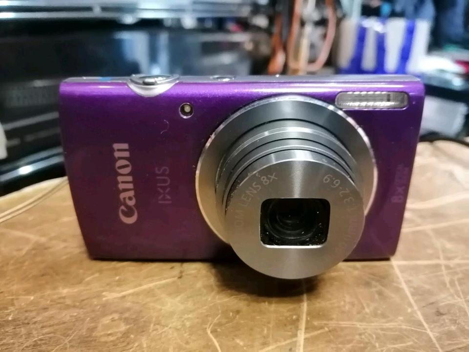 CANON IXUS 145, Digital-Kamera mit Zubehör!! guter Zustand!!
