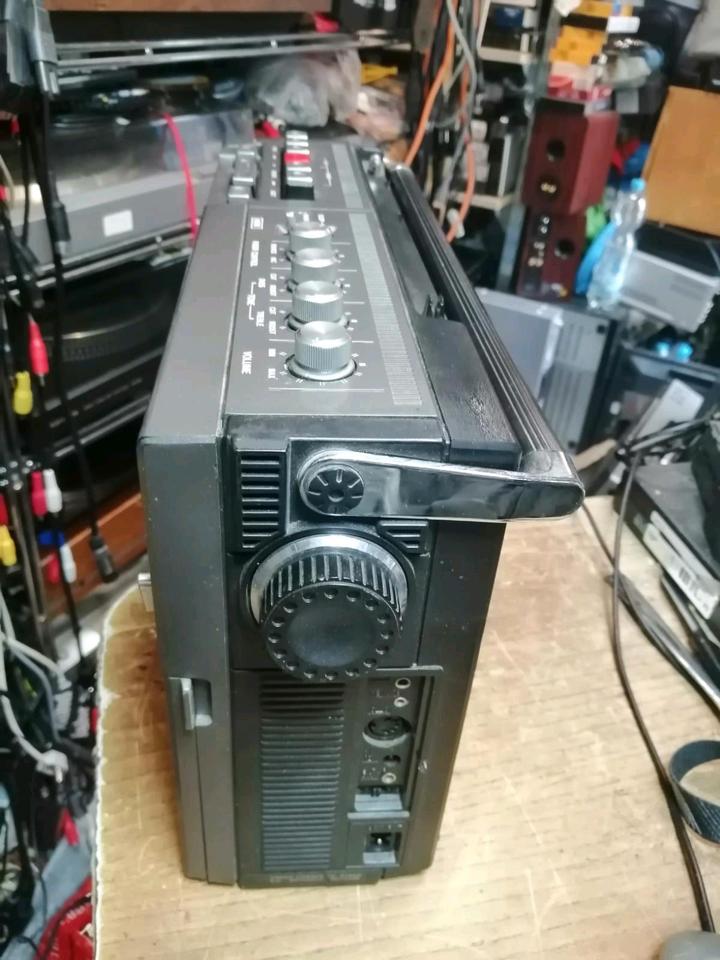 SHARP GF-6500, Radio-Cassetten-Recorder, etwas DEFEKT!!