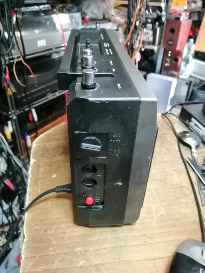 RFT SKR 701, Radio-Cassetten-Recorder, etwas DEFEKT!!