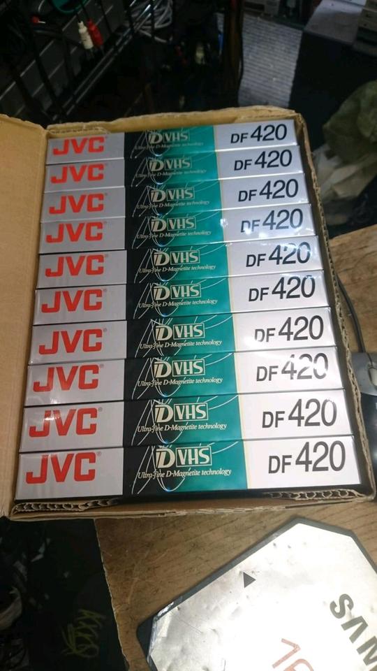 JVC DF-420 D-VHS Digital Videocassetten, 1 Karton/10 Stück - NEU!