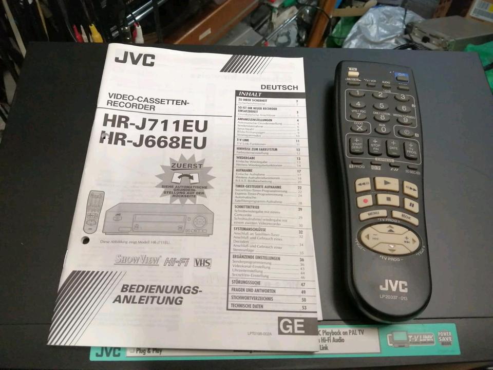 JVC HR-J668EU, Videocassettenrecorder, mit Zubehör!!