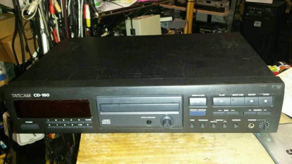 TASCAM CD-160; CD-Player