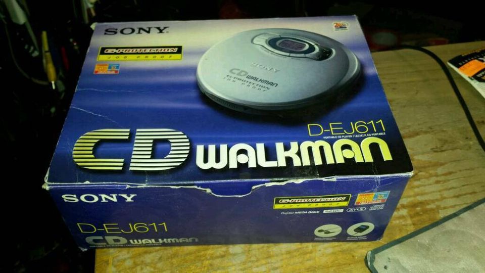 SONY D-EJ 611 CD-Walkman; NEU & OVP, Farbe: blau