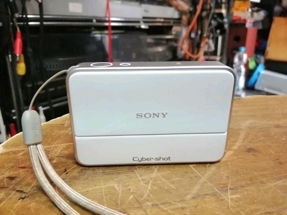 SONY Cyber-Shot DSC-T2, Digital-Kamera mit Zubehör!!