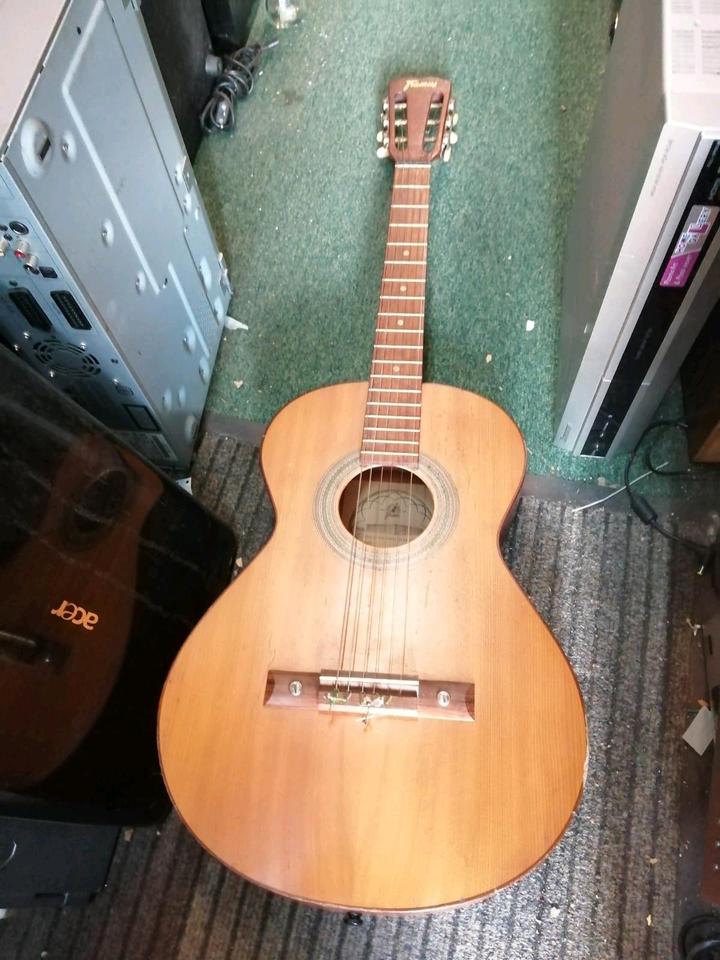 FRAMUS "Built in the heart of the Bavaria! Gitarre!!