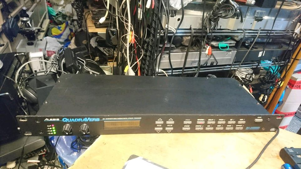 ALESIS QuadraVerb, Effekt-Gerät mit Original-Adapter!!