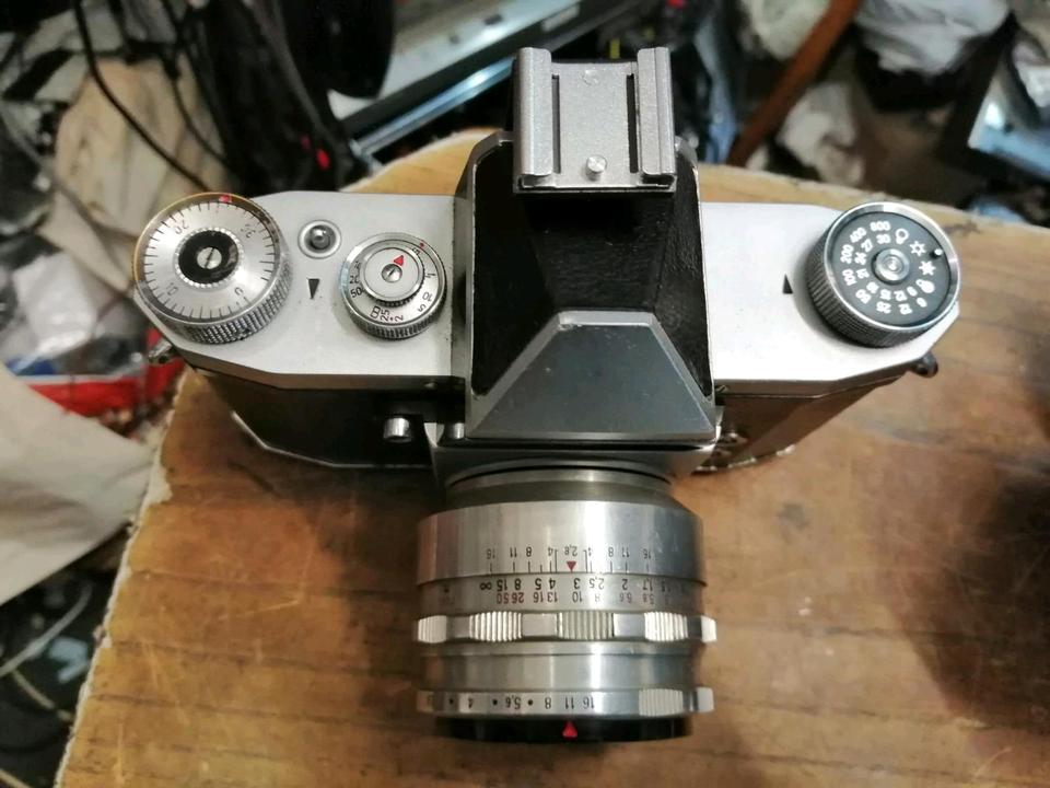 PRAKTICA IVKV, Analog-Kamera he TESSAR Objektiv, guter Zustand!!