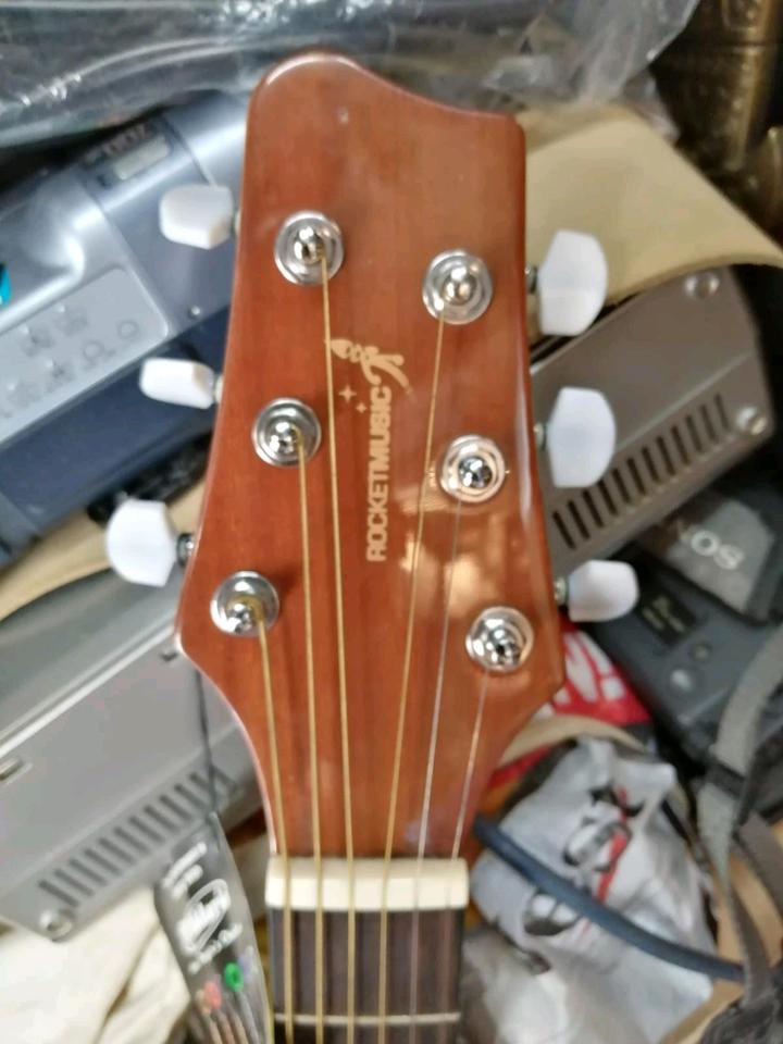 Rocketmusic NP32, Akustik-Gitarre!!