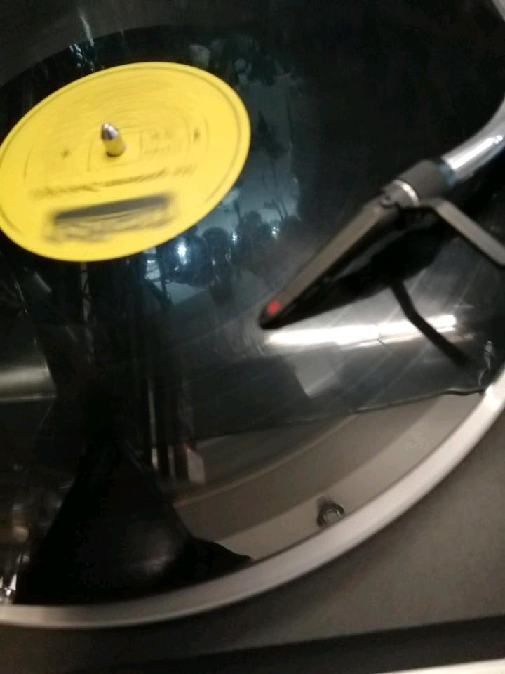 TELEFUNKEN CS20 Plattenspieler + ORTOFON Nadel, etwas DEFEKT!,!
