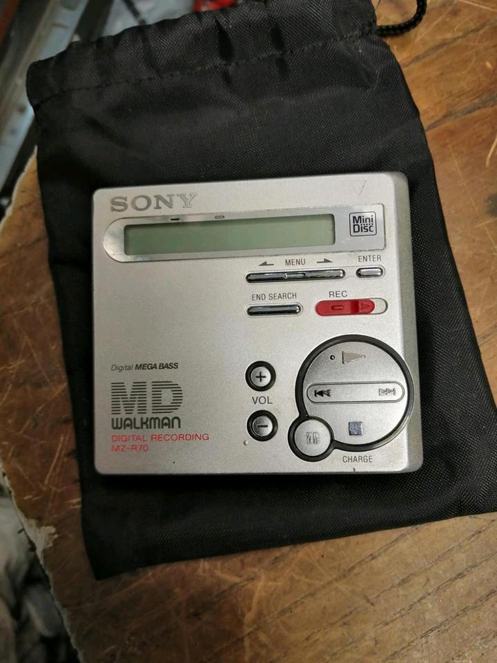 SONY MZ-R70, MD-Recorder + SONY RM-MZ3R + Kopfhörer!!!