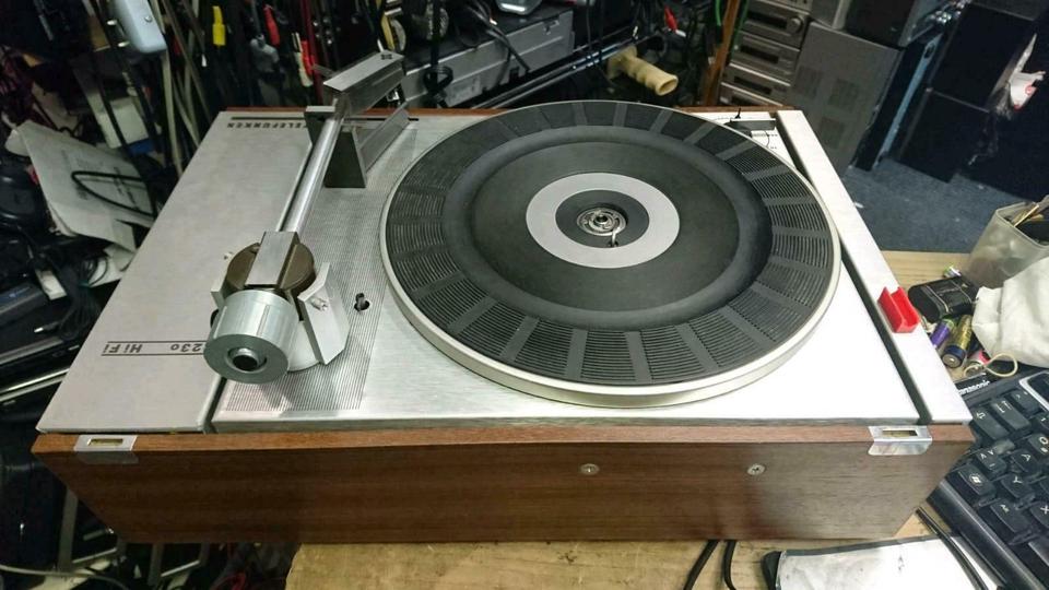 TELEFUNKEN W 230 HiFi, Plattenspieler ohne Nadel, DEFEKT!