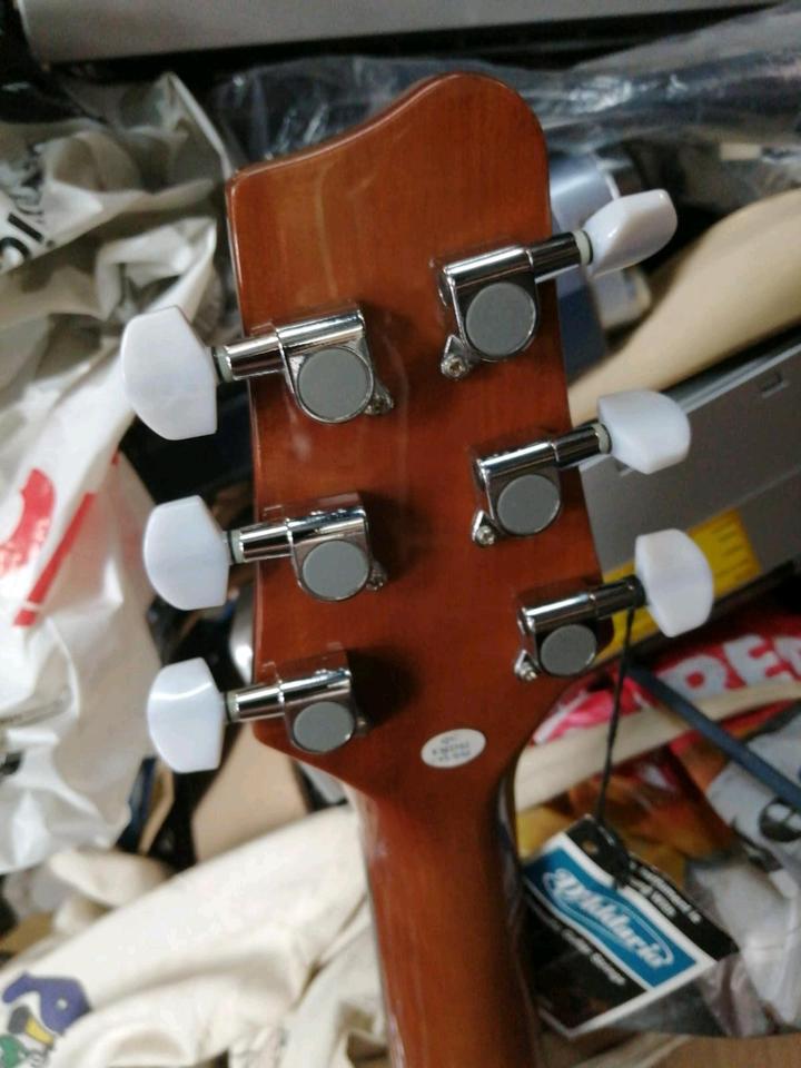 Rocketmusic NP32, Akustik-Gitarre!!