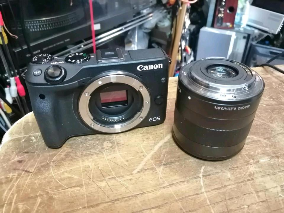 CANON EOS M3, Digital-Kamera mit Objektiv, DEFEKT!!!