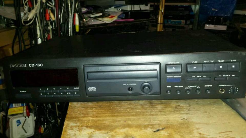 TASCAM CD-160; CD-Player