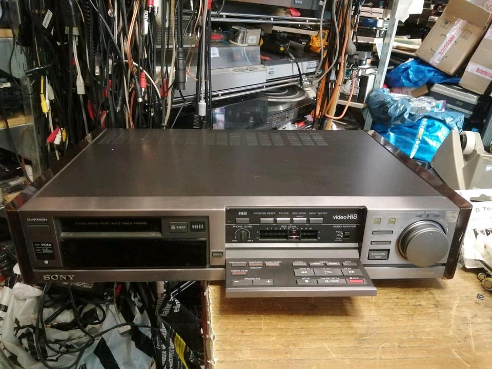 SONY EV-S9000E, Videocassettenrecorder Hi8 +Video 8 +Digital 8!!!