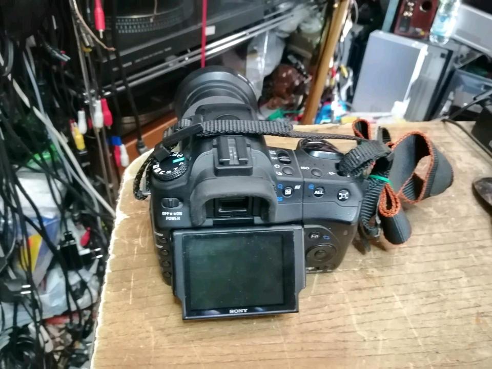 SONY ALPHA A350, Digital-Kamera + Objektiv und Zubehör!!