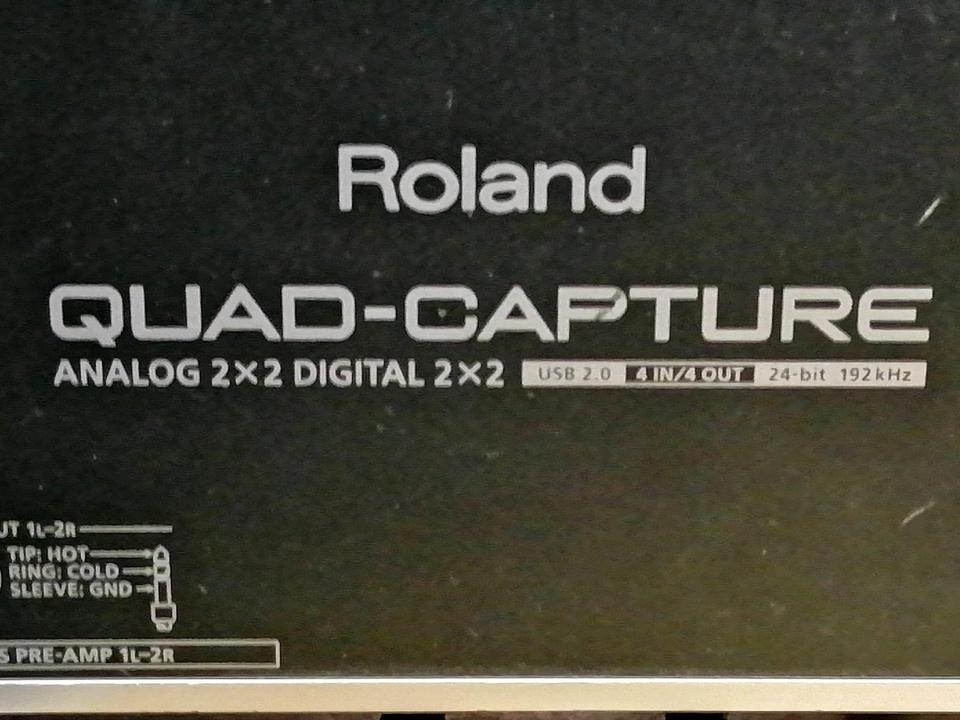 ROLAND Quad-Capture Analog 2x2 Digital 2x2!!!