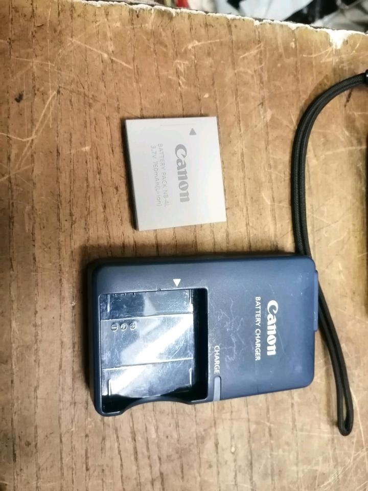 CANON IXUS 130, Digital-Kamera mit Zubehör!! guter Zustand!!!
