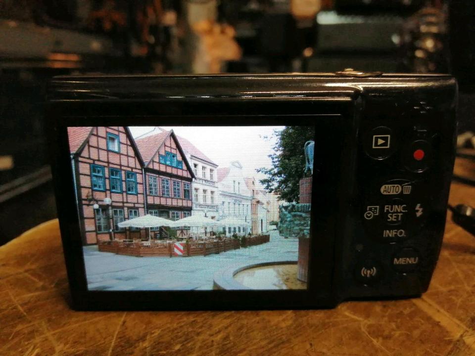 CANON IXUS 190, Digital-Kamera mit Zubehör!!!