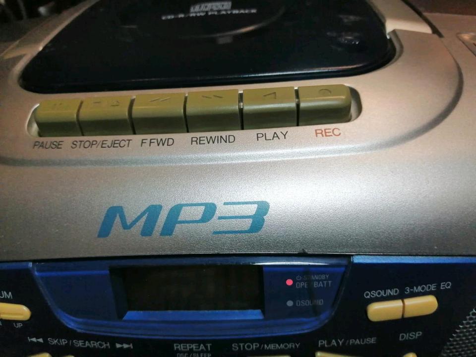 AIWA CSD-A1MPEZ, Radio-Cassetten-Recorder mit CD, etwas DEFEKT!!