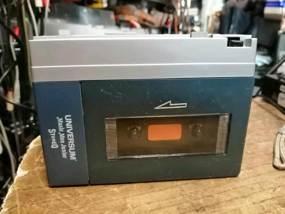 UNIVERSUM CT3121 St, Walkman OHNE Adapter!!