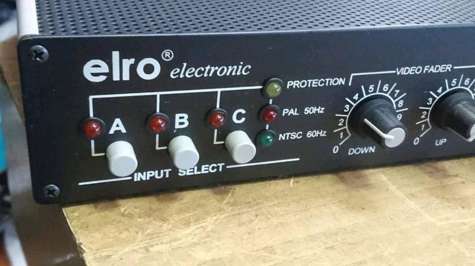 ELRO Electronic VL 300, VideoLimiter mit Universal-Adapter