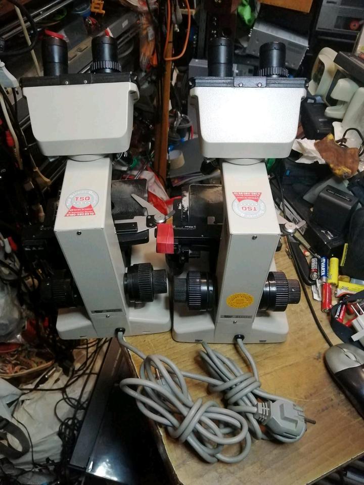 2 NIKON MIKROSKOPE, 1 Mikroskop ist etwas DEFEKT!!