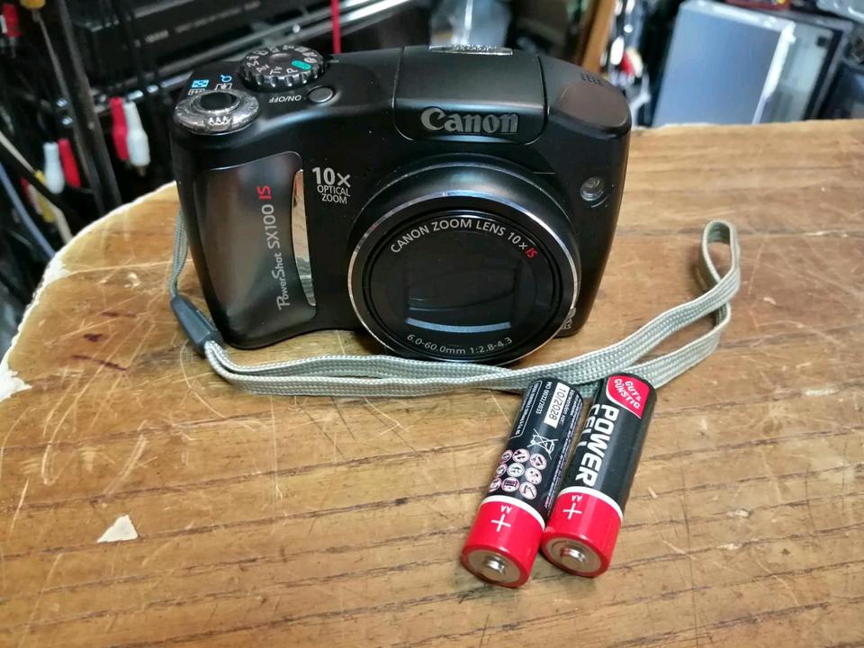 CANON PowerShot SX100 IS, Digital-Kamera OHNE Speicherkarte!!!