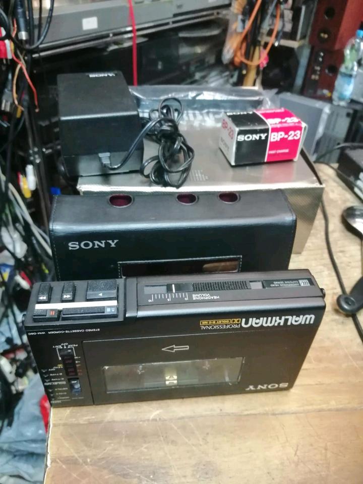 SONY WM-D6C, Walkman + SONY BP-23 Batteriefach!!