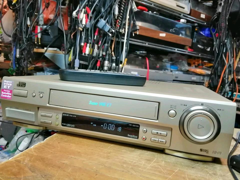 JVC HR-S6700EU, Videocassettenrecorder, guter Zustand!!