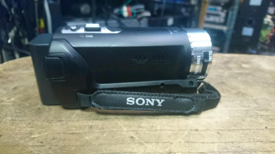 SONY DCR-SX21E, Digital Videocamera OHNE Speicherkarte, mit Zubeh