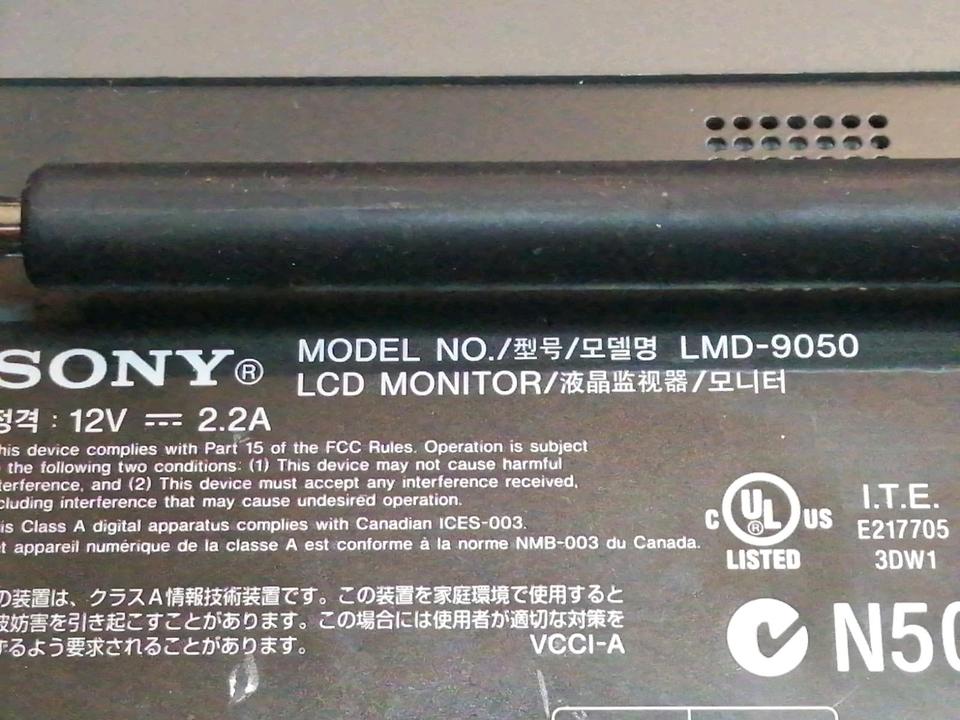 SONY LMD-9050, LCD-Monitor mit Adapter!!