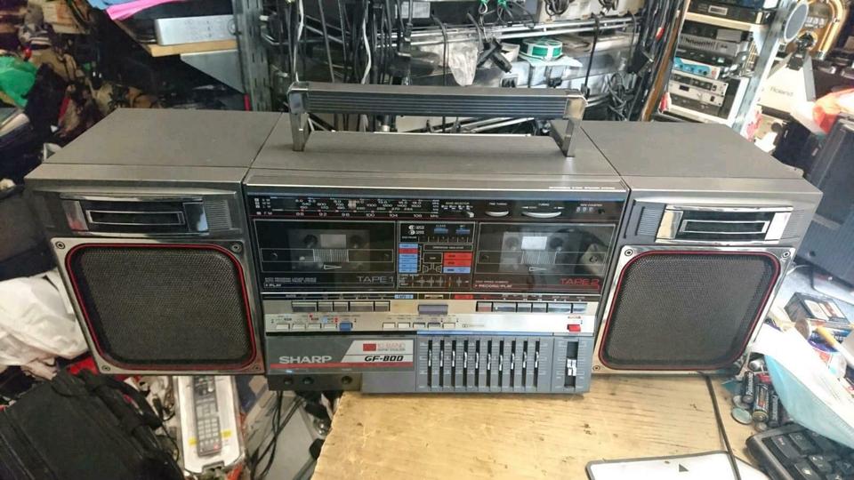 SHARP GF-800H(D), Doppel-Radiocassetten-Recorder, DEFEKT!