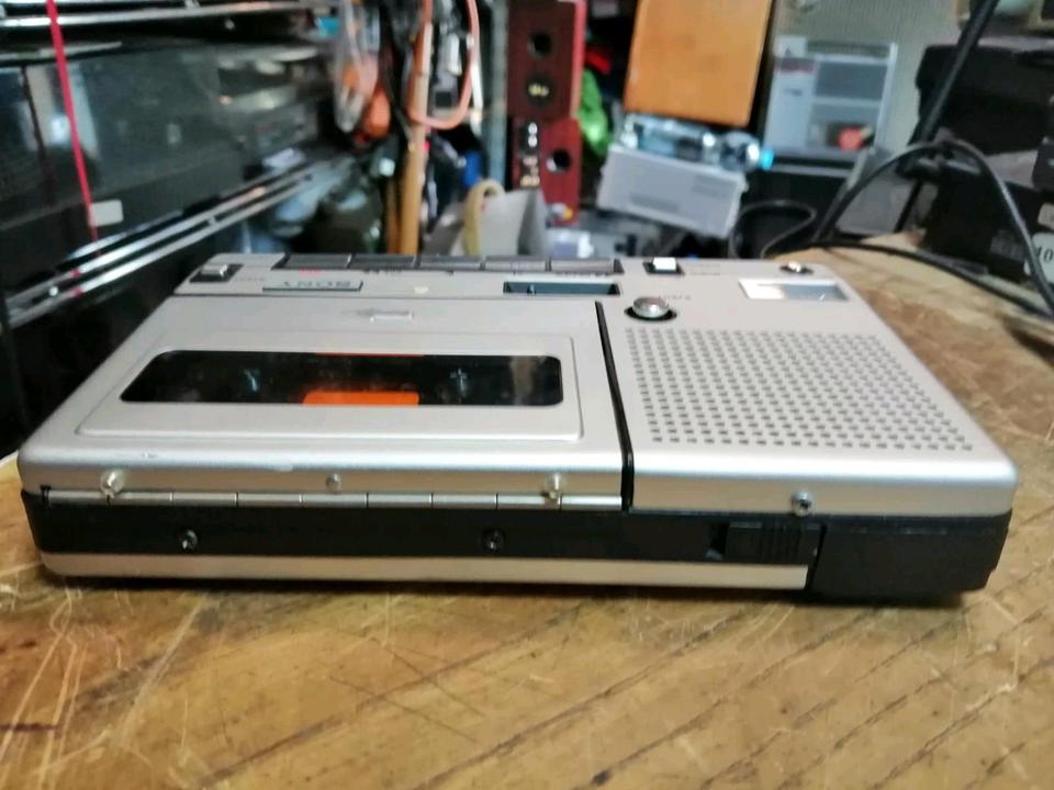 SONY TC-150 Cassetten-Recorder, ohne Adapter! Guter Zustand!