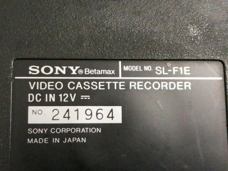SONY BETAMAX SL-F1E, Videocassettenrecorder + SONY Netzteil!!!