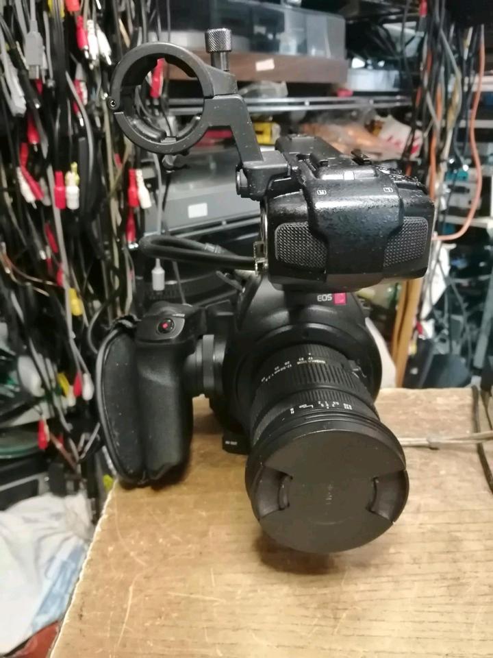 CANON EOS C100, Digital-Kamera mit SIGMA Objektiv, guter Zustand