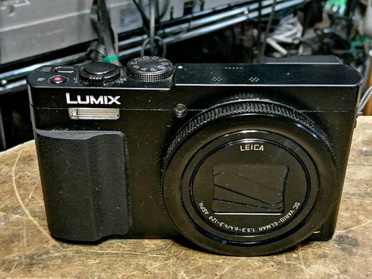 PANASONIC LUMIX DMC-TZ71, Digital-Kamera mit NEUEN Akku!!