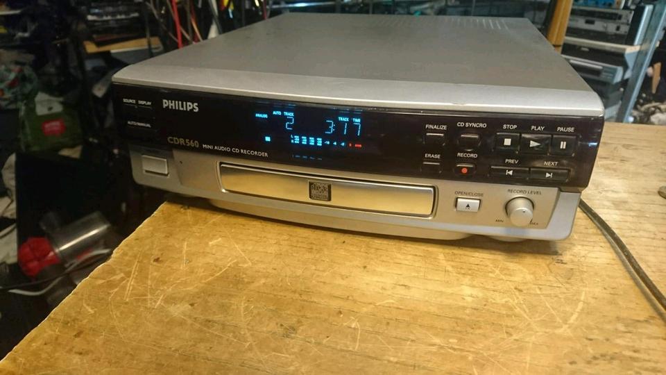 PHILIPS CDR560/00S, CD-Recorder OHNE Fernbedienung!!