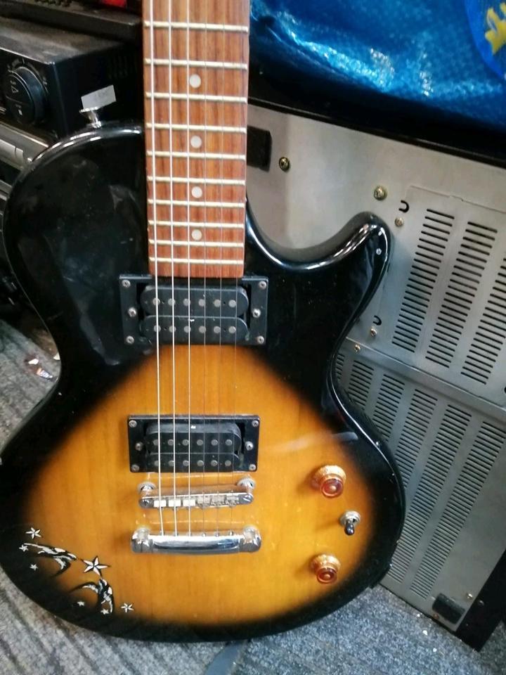 GIBSON Special Model von EPIPHONE, E-Gitarre mit 1 Tasche!!