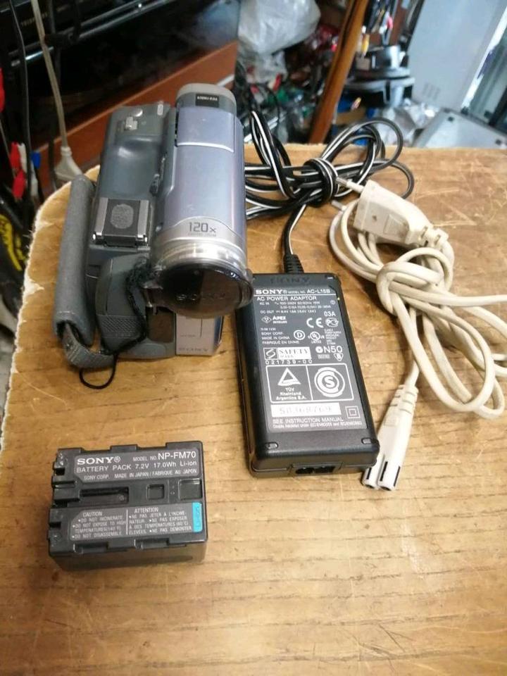 SONY DCR-TRV14E, MiniDV-Videocamera mit Zubehör!!
