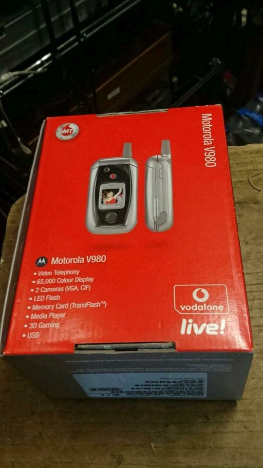 MOTOROLA V980, Handy, NEU + Originalkarton