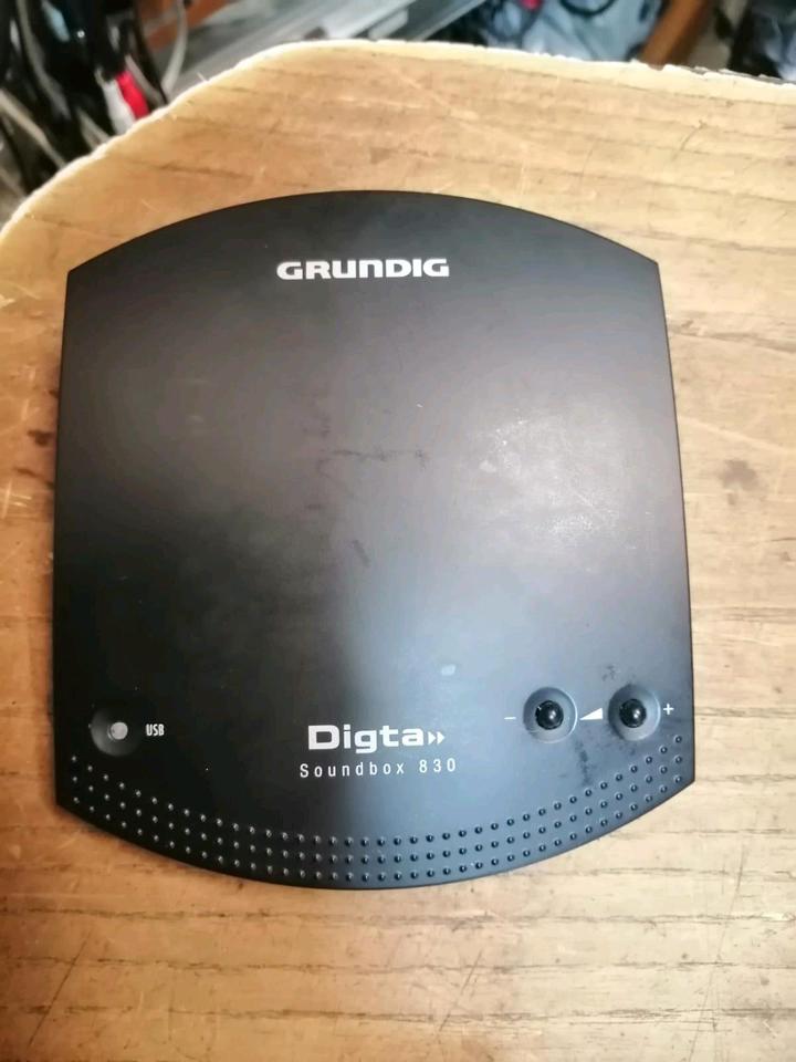 GRUNDIG Digta Soundbox 830, Mit GRUNDIG - Kopfhörer!