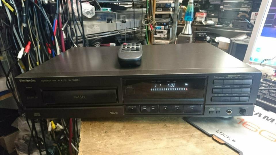 TECHNICS SL-PG200A, CD-Player mit Original-Fernbedienung