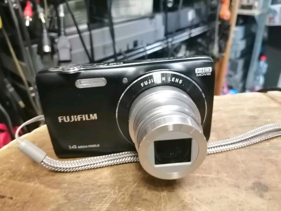 FUJIFILM JZ110 Digital Camera FinePix, Digital-Kamera mit Zubehör