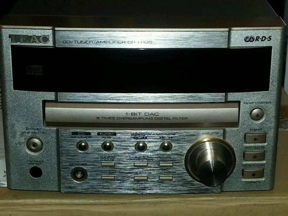 TEAC CR-H 100; CD/Tuner/Amplifier; DEFEKT!