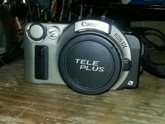 CANON EOS IX; Camera/Body ohne Objektiv